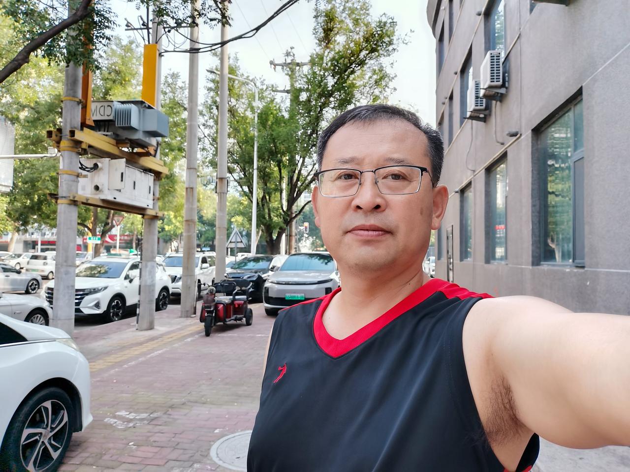 既然戒了，想那烟瘾做甚？1、既然戒烟就是彻底，想那烟瘾做甚？既然选择了戒烟