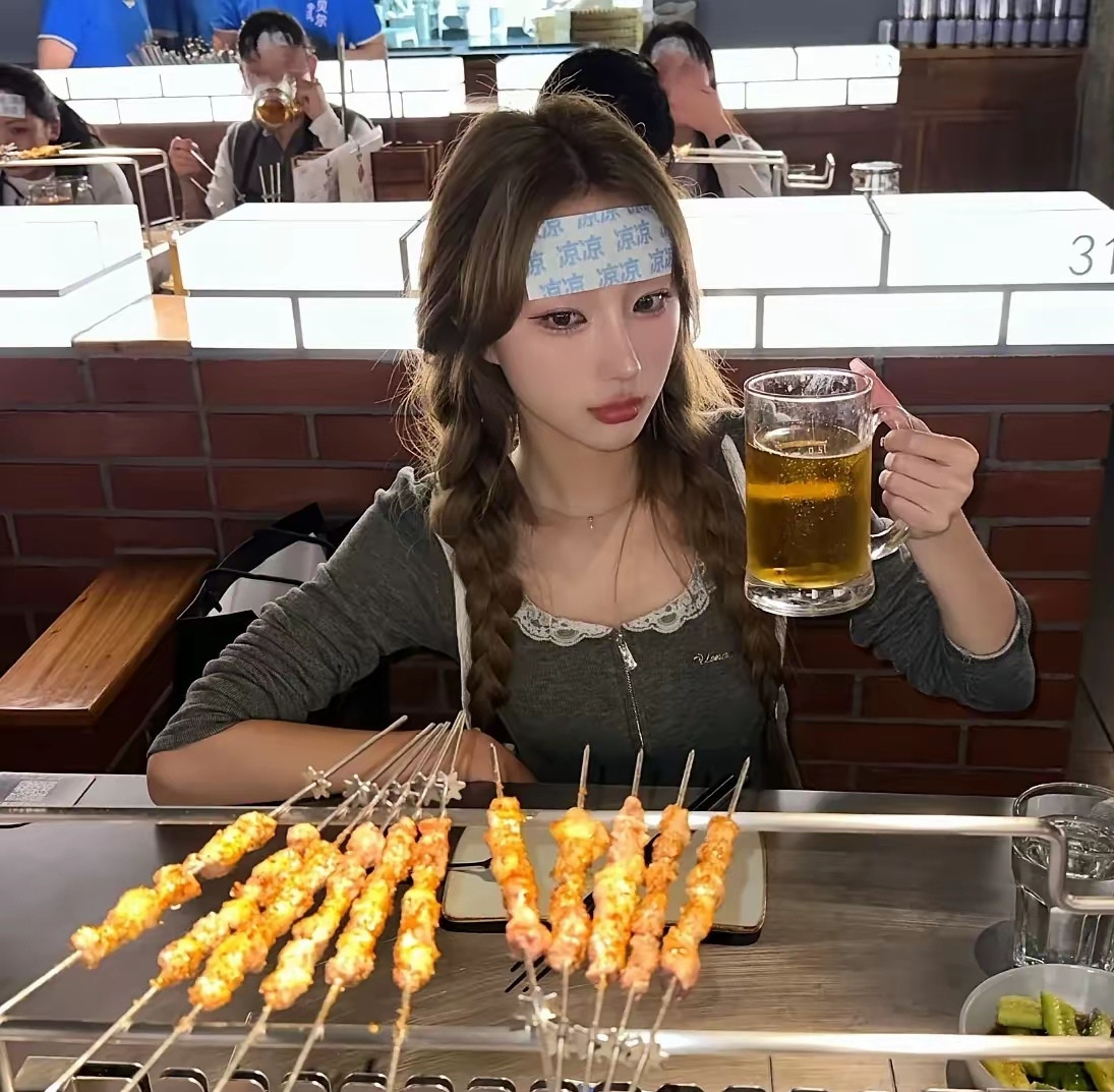 不光韩国人、新加坡人，就是部分香港和台湾地区的本地人，都把讨厌大陆人挂在脸上。