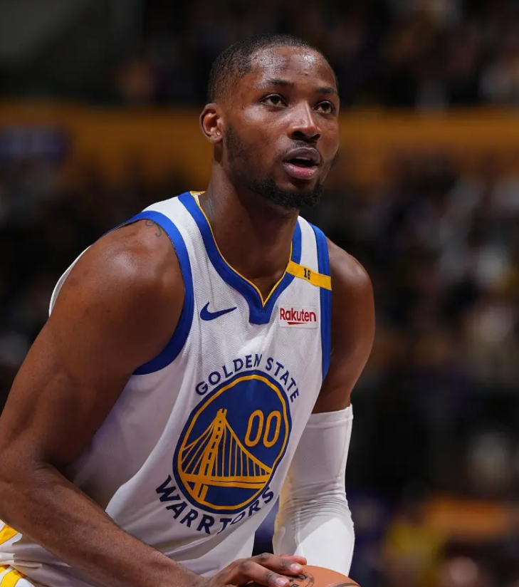 勇士对待库明加的绝对矛盾链条，NBA历史最滑稽的操作之一1，库明加是负作用，这