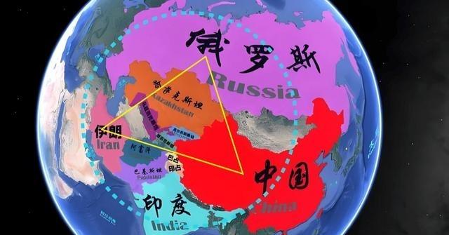 一位俄罗斯专家直接指出：“伊朗和俄罗斯都有个误会，以为只要他们向西方靠拢了，欧美