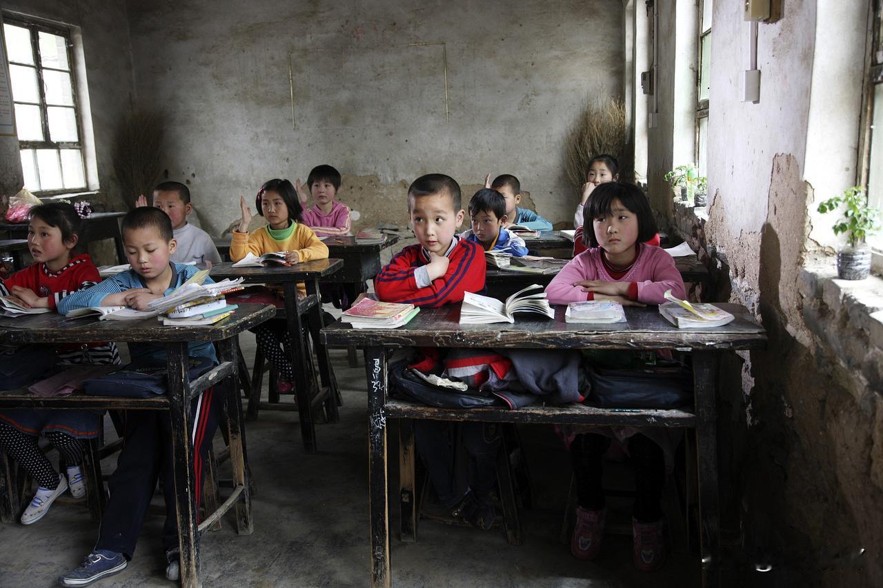 我发现了一个规律如果一个孩子，自小学习就很好，很独立。成长过程中也不需要别人帮
