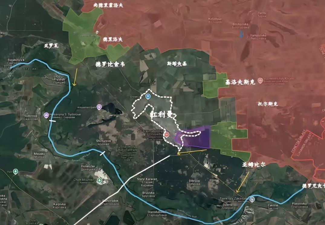 俄军突击队攻入红利曼市区，同时在外围继续收紧包围圈。到目前为止，俄军分别攻