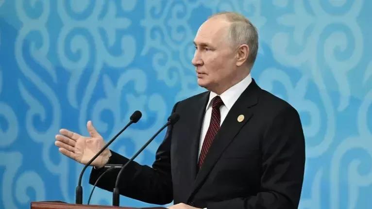 普京谈俄乌和平条约：有些内容听起来很可笑俄新社11月27日报道，俄罗斯总统普京