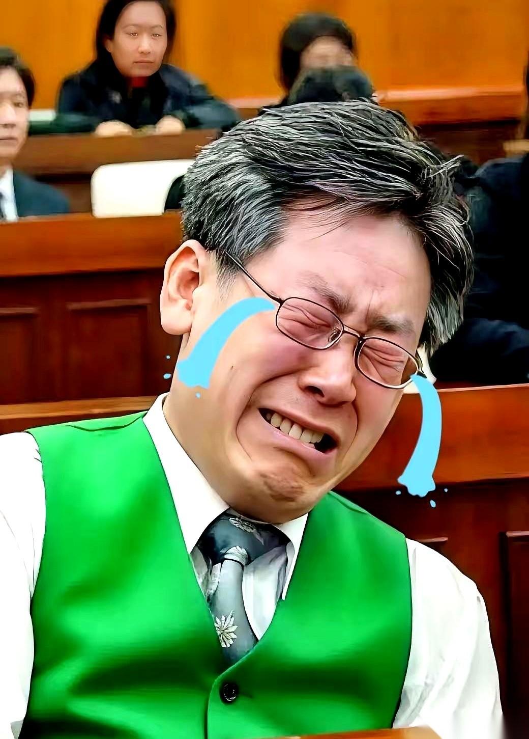 川普人还在“空军一号”上呢，刚兴冲冲跟记者说，跟韩国的贸易谈判“马上就成了！”。