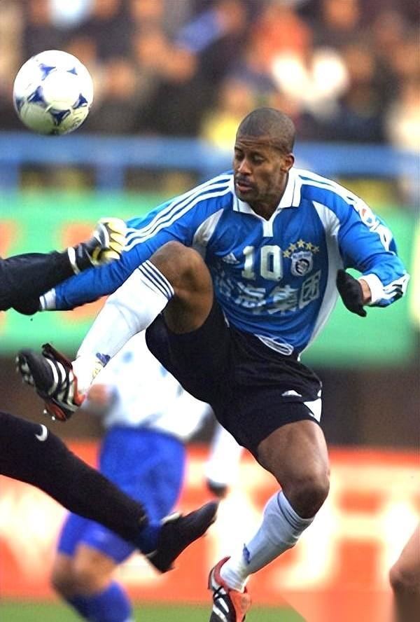 你敢信吗？前老板为了不让你跳槽，派人把你从北京“押”回大连。结果你第二年想方设