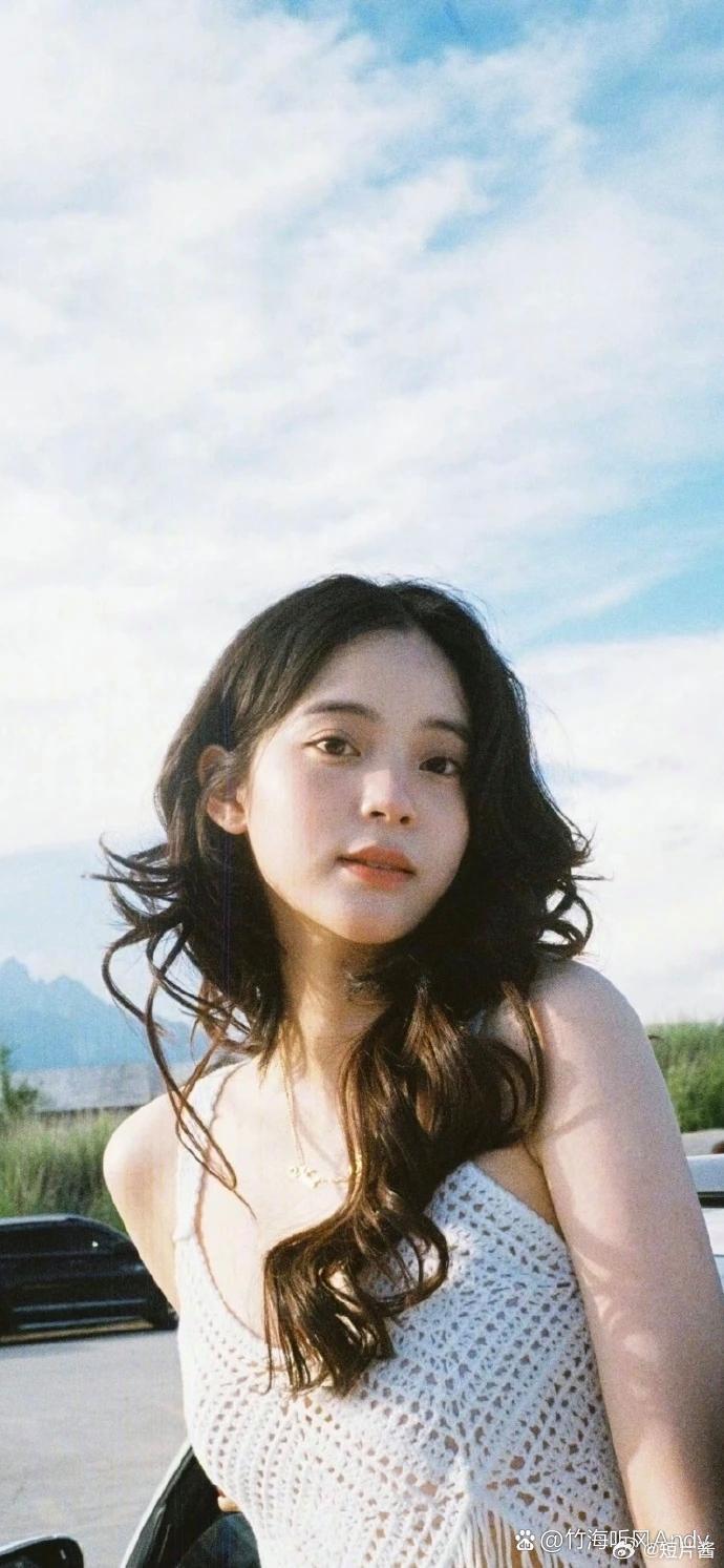 欧阳娜娜阳光温柔写真