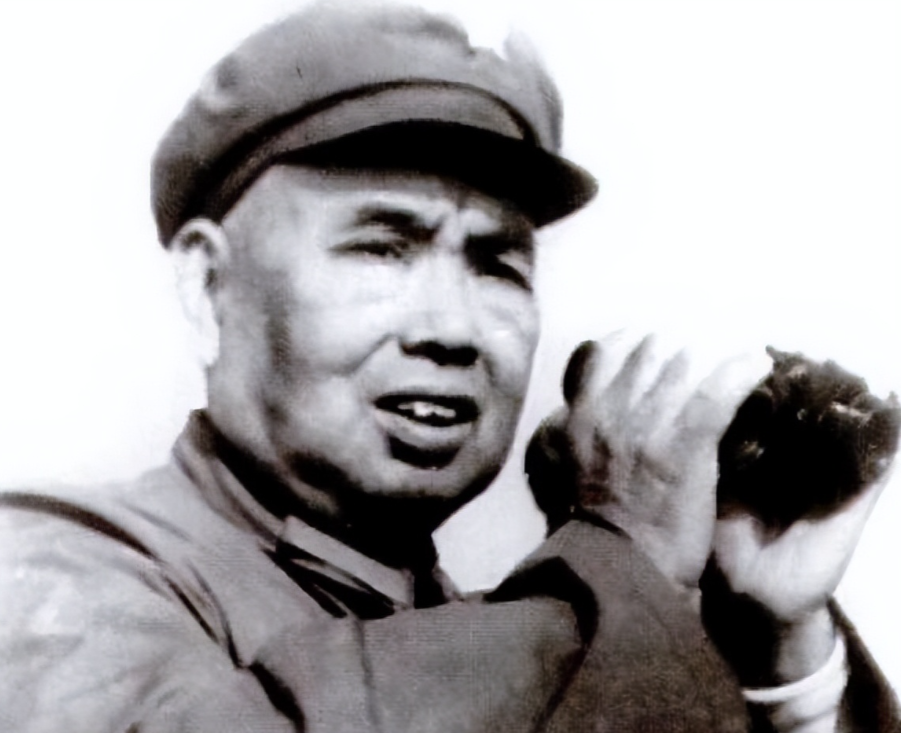 1955年，中央军委拟定好准备授衔的名单，当许世友知道自己被拟定为上将时，打心眼