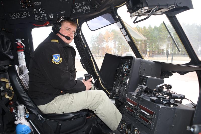 俄罗斯飞行员在南昌批量采购2025南昌飞行大会暨航空产业博览会11月2日闭幕，