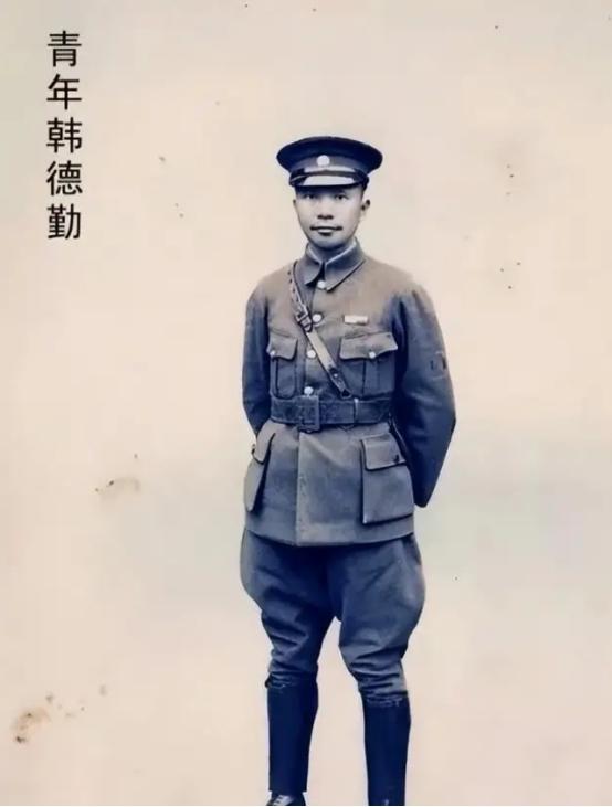 1943年，新四军活捉了国民党副总司令韩德勤，陈毅愁眉不展，想装作不认识放他走，