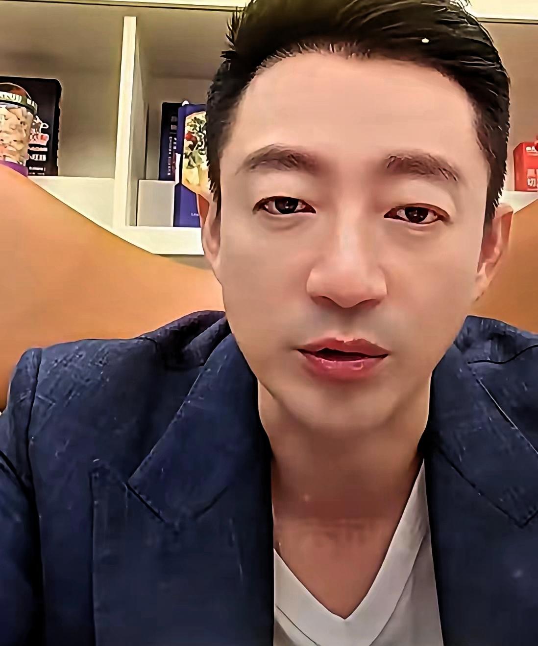 汪小菲的上海生活构想，事业与家庭的拉锯战最近直播他说了，想去上海生活，特别提到