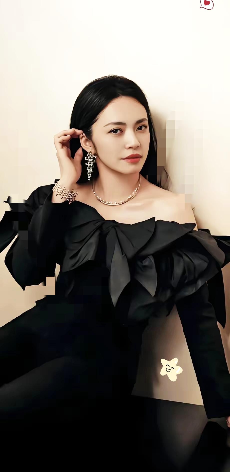 果然姜还是老的辣，​我问老爸:“为什么姚晨官宣离婚，人民网还要批评她，不是很多