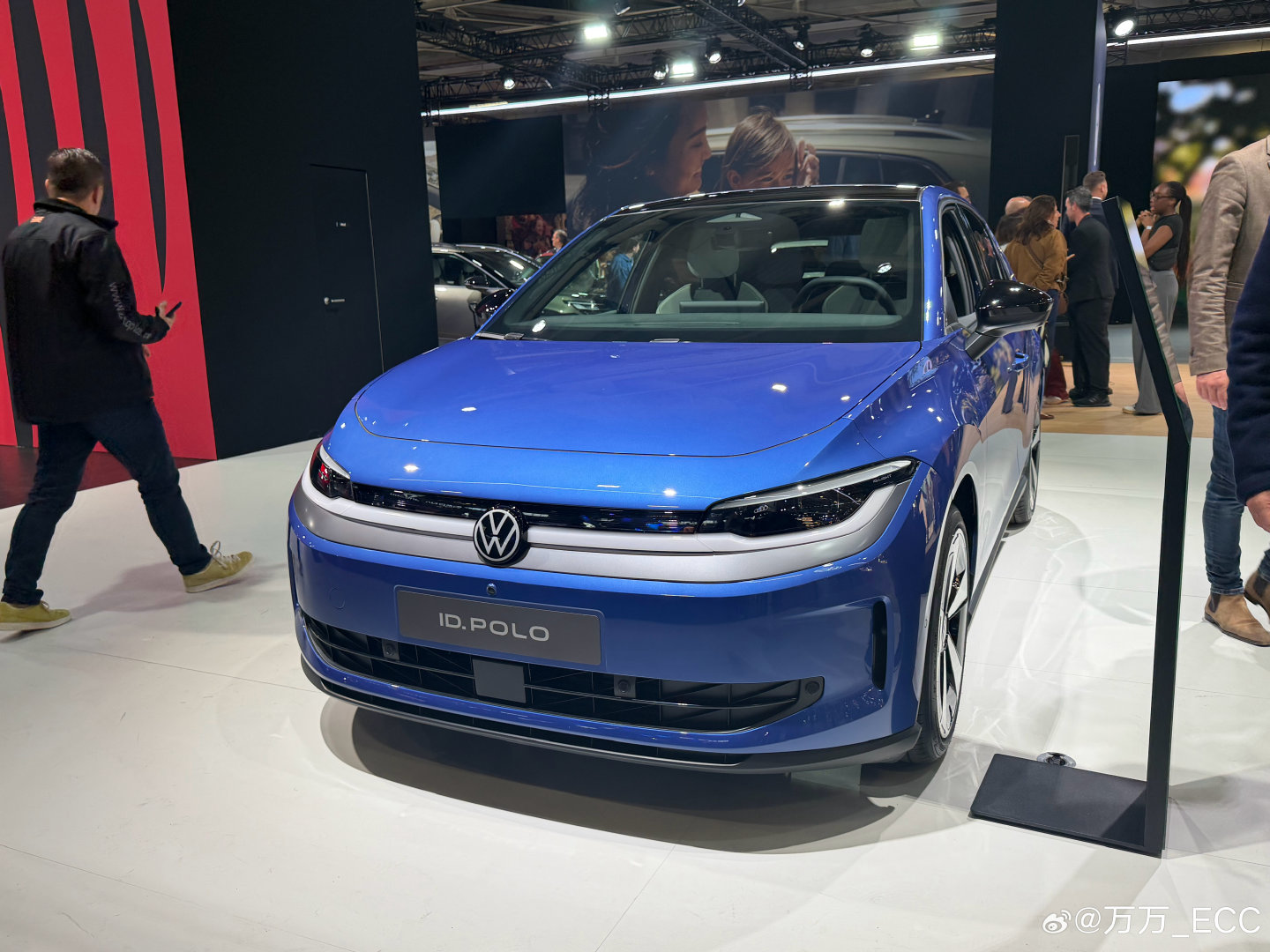 我们这边叫IDEra、IDAura，8X、9X，他们那边叫ID途观、IDPolo，虽然同样挂着VW标