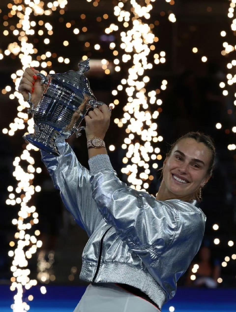 萨巴伦卡的赛季总结来了！可以说，炒皇全年都是“稳稳”的幸福。连续365天都排