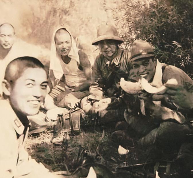 抗日战争中，日军经过魏洼村时，发现了一片西瓜地，日军不管不顾直接下车吃了起来。但