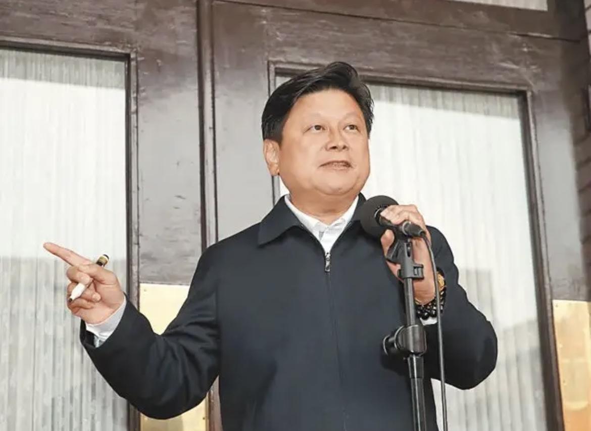 为傅崐萁量身改规则？国民党这波操作，暴露了真实心思！38位民代联名提案，说改就改