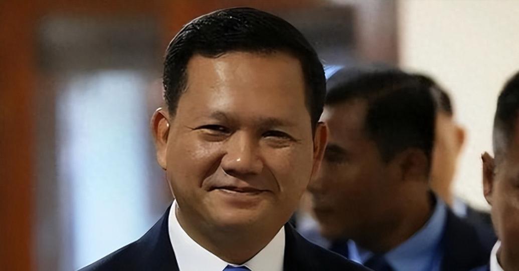 /果不其然。柬埔寨首相洪玛奈突然宣布了。本周在金边，洪玛奈对外抛出一揽子