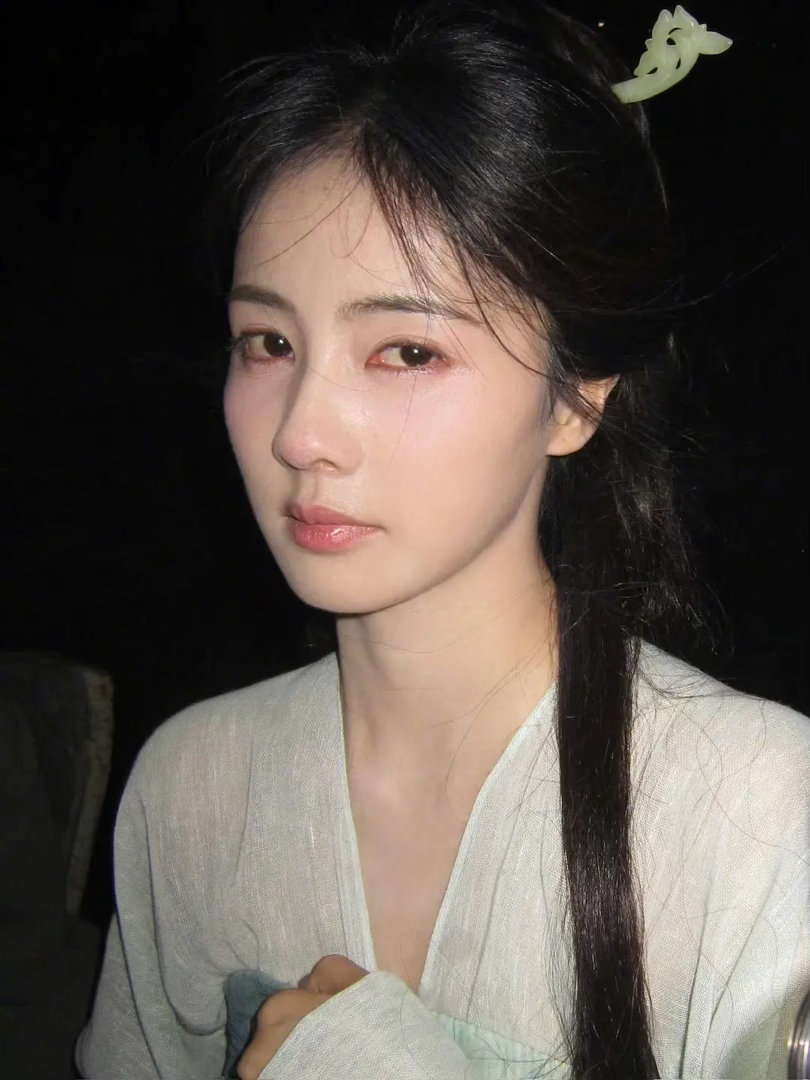 我们白鹿又又又哭肿了