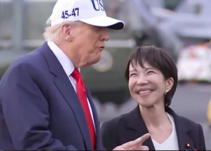 日本搞不定中国，请美国出面：中方再不给稀土，就打出两张底牌？三合一招数终于使出，