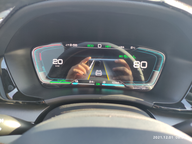 冬季油耗51尊荣，看看油耗，全部馈电。每天空调短途，不是地板油！分析一下，还有