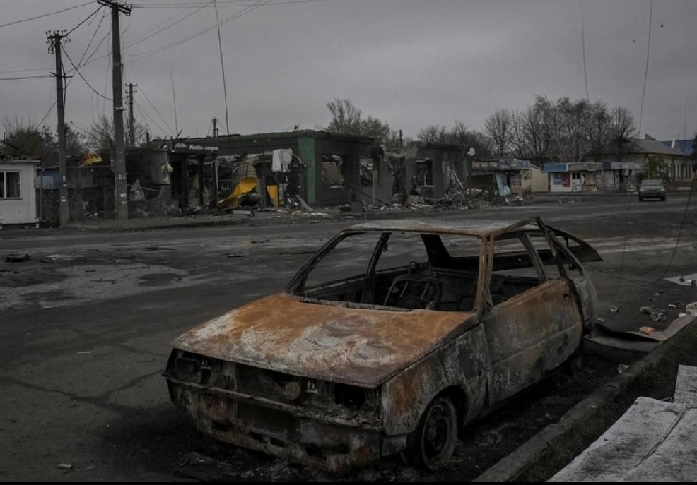 俄乌在红军城的激战正酣，这场战役对俄乌战争走向影响深远。目前俄军约17万人包围不