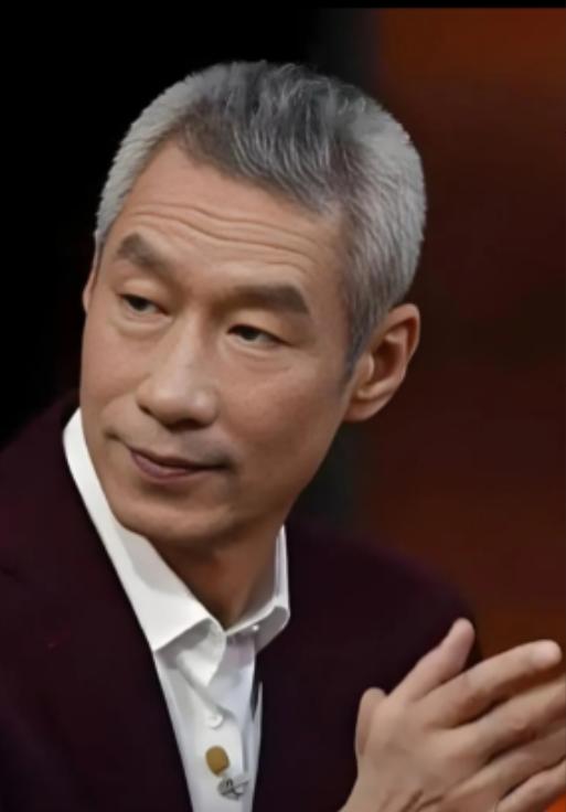 1990年，28岁的孟天骄把32岁的刘佩琦带回了家，跟母亲宣布：“我们要结婚了”