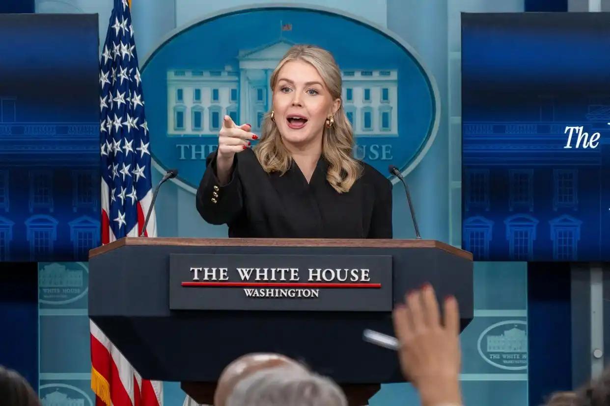 美国智囊团水准下降严重，这回对委内瑞拉的围困，就是一招臭棋。表面上看着风风光光，