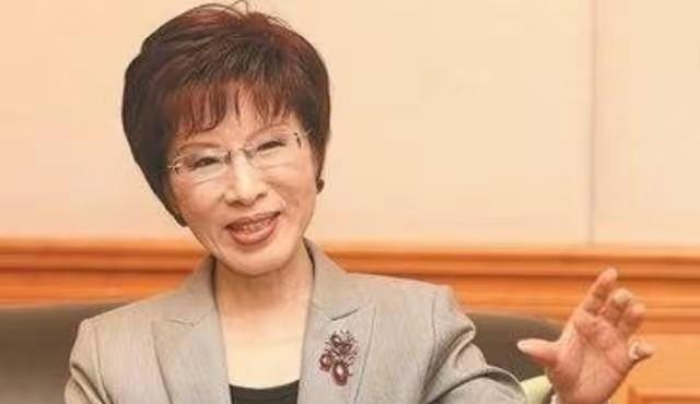 不查不知道，查了才明白！其实郑丽文和洪秀柱最大区别是：郑丽文上任后采取的是表面反