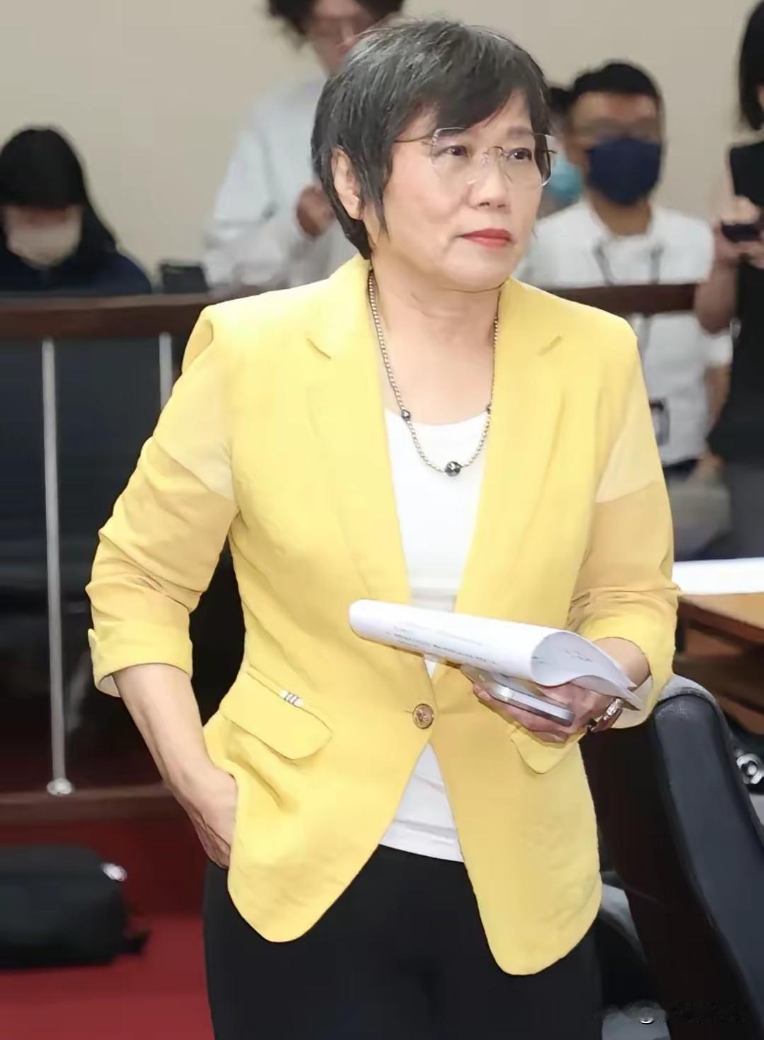 1月7日国台办官宣，14名“台独”顽固分子加12名帮凶被彻底盯上。顽固分子