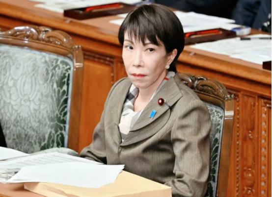 日本各界怒了！2月25日东京的一场演讲会上，从资深前官员、学界人士到青年学生，甚