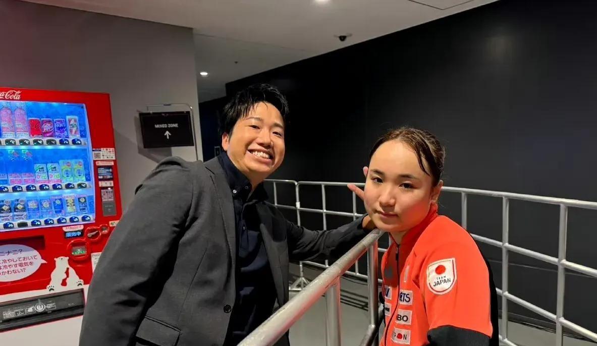 被抱疼那一下，她记了三年三年后，她连合影都退半步2021东京混双决赛，水谷隼