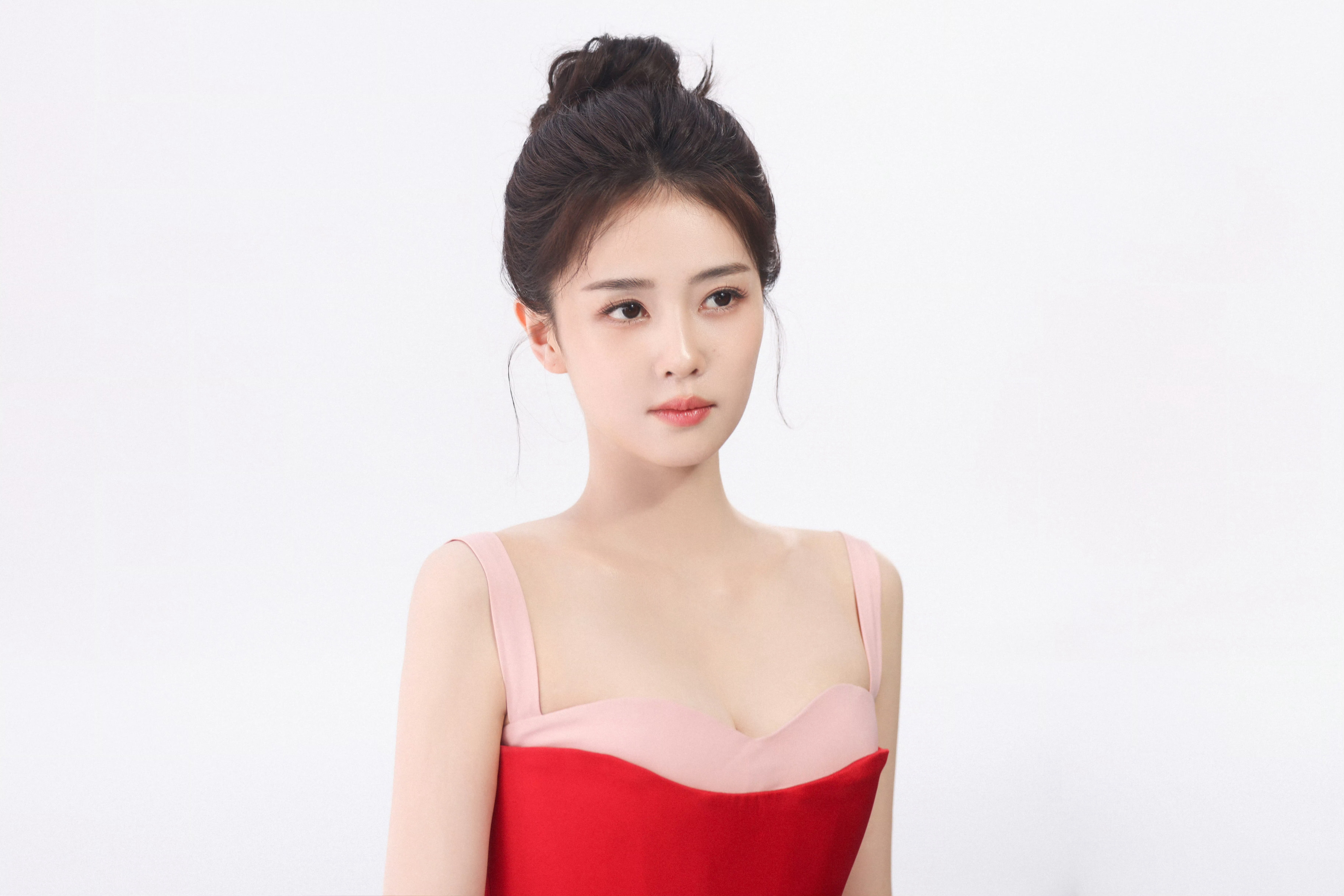 白鹿🤍🤍🤍氧气呼吸妆✨✨✨化妆：金鹤龙🧏🏻♂️白鹿白鹿大师出妆美丽觉醒