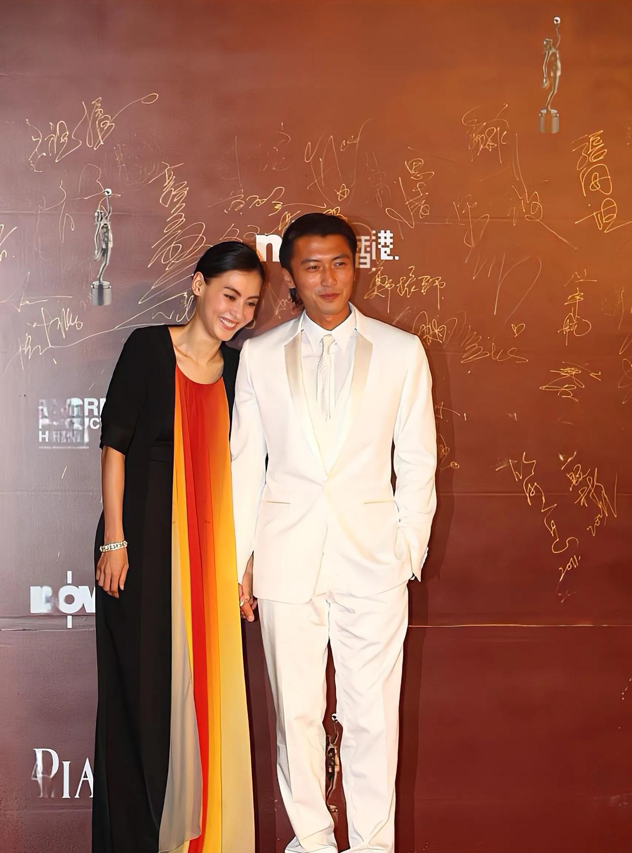 现在全网最开心的人，估计就是张柏芝，谢霆锋在启德体育园开演唱会，唱了与王菲的定情