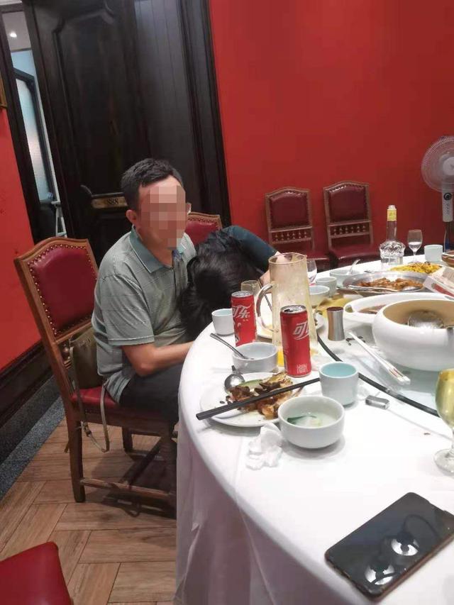 我看杭州酒局事件！杭州酒局事件，已经过去好多天了。全国人民都已经知道了这件事的