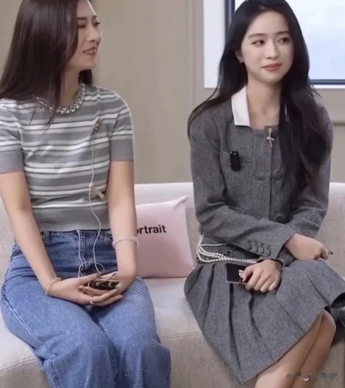 翁青雅这表情，有人说她没有礼貌，嫉妒取笑朱珠，其实我觉得翁青雅不是故意取笑朱珠。