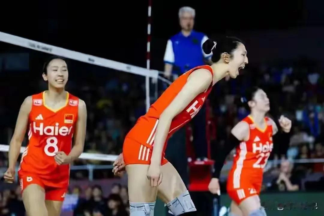 中国队进入16强后，后面的比赛非常的艰难。球队一个比一个强，中国队能不能迈过这些