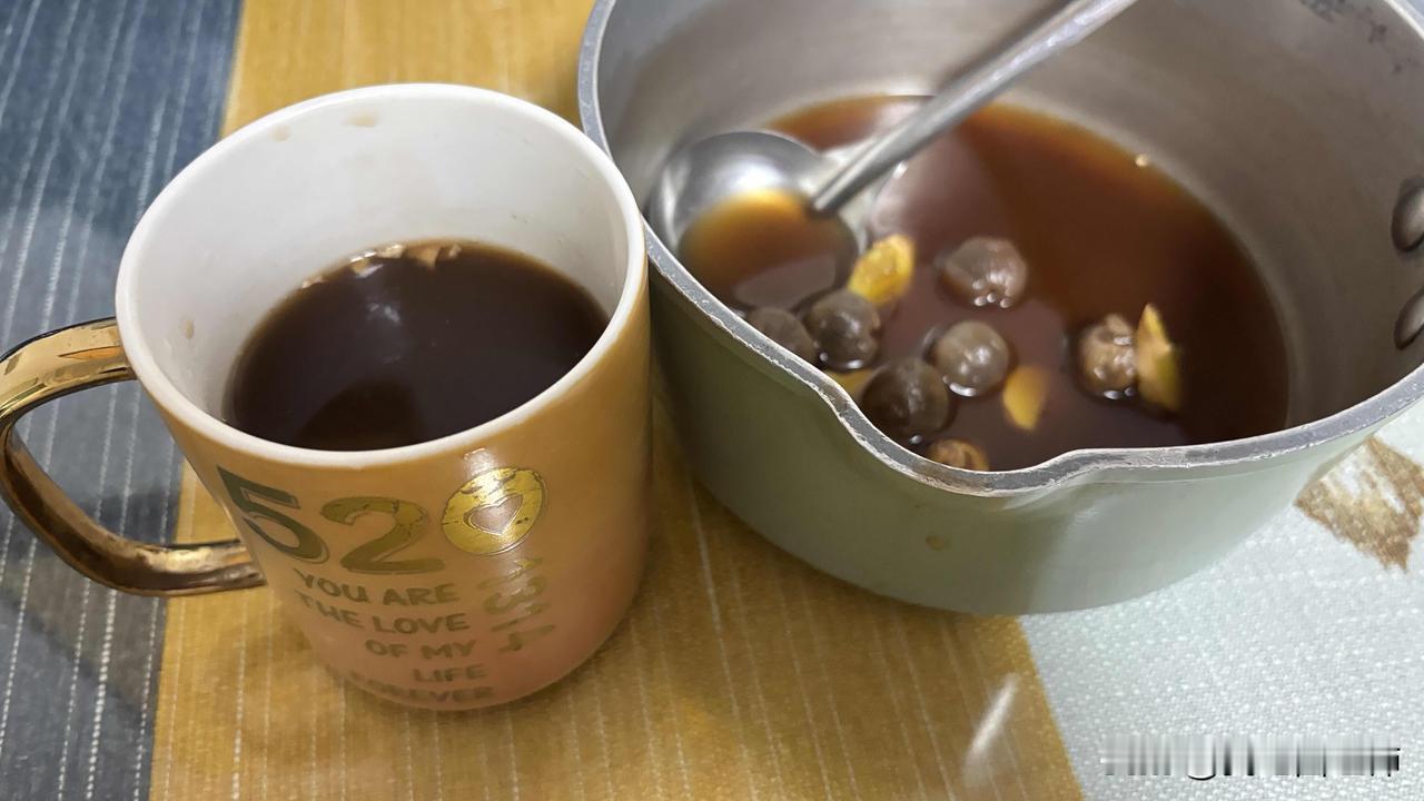 老公在路上看到我，却绝尘而去和老公闹矛盾了，自己一个人走在这寒冬腊月夜里的冷风