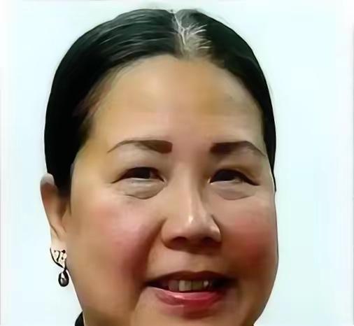 你敢信吗？一个在美国安插在中国潜伏了多年的间谍头子，居然是个天天笑眯眯、热心肠到