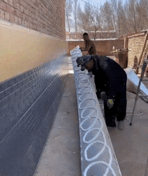 胆子真大！农村现在都用这种做保温板？冬天到了，不得不说，现在农村很多