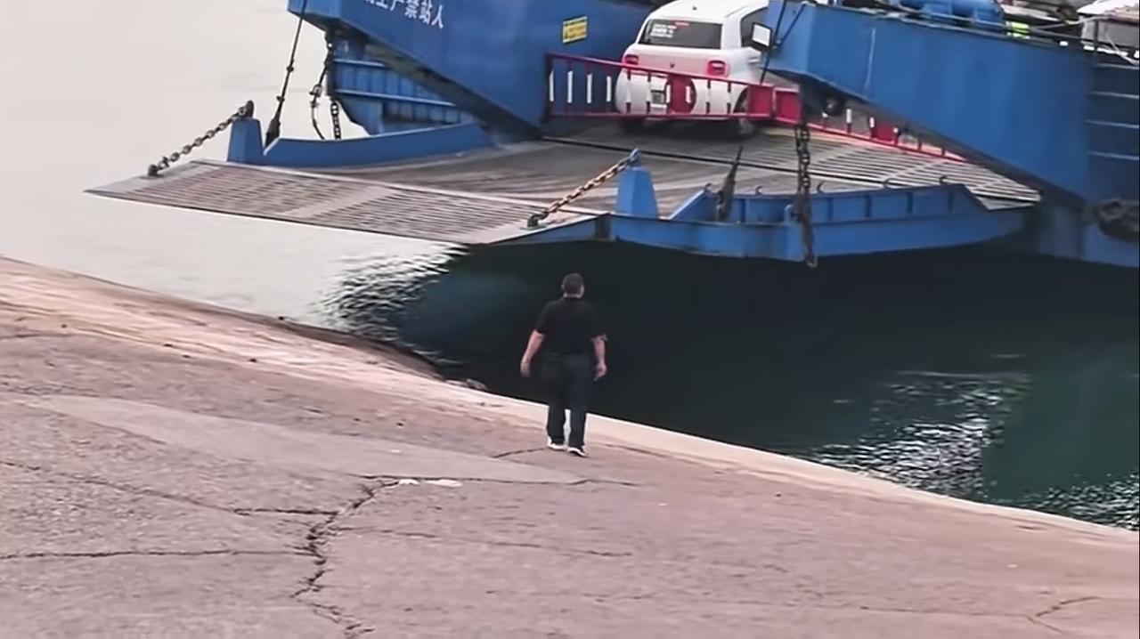 这个船到点就开船，是没有任何问题的。