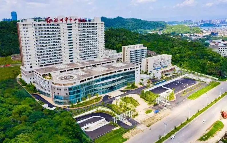 潮州市中心医院为何在2025年前10月总收入被潮州市人民医院反超2025年前1