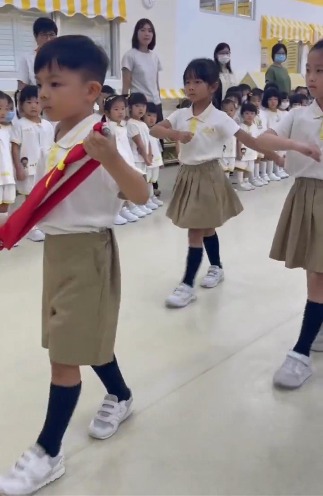 最近刷到一段超让人感动的视频，真的忍不住想夸一句！香港一所幼儿园开学第一课