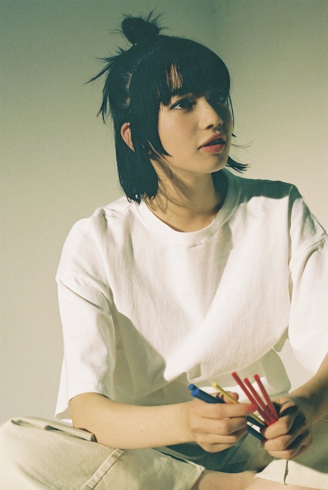 日娱新闻小松菜奈小松菜奈杂志相关。