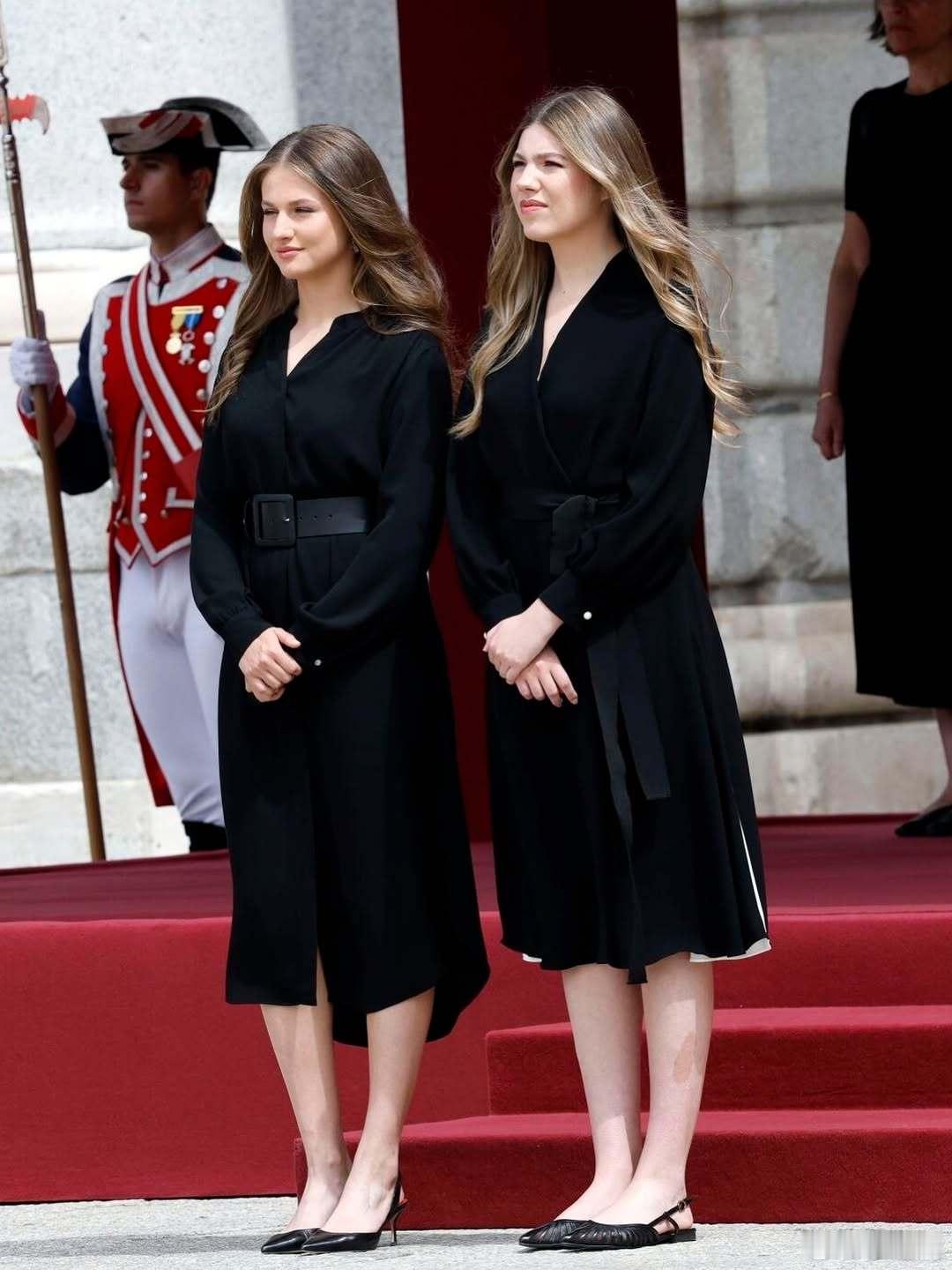 西班牙王室🇪🇸🇻🇦6月6日，费利佩国王和莱蒂齐亚王后、阿斯图里亚斯公主、