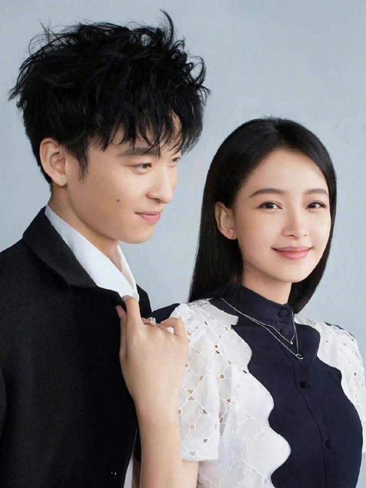 我问年轻的同事：什么是女人最好的医美？她的回答：不结婚。而另一同事却答出