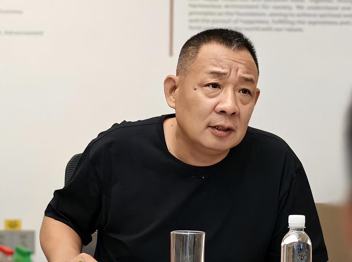 打人能免罚？胖东来不干了！倒贴5万安抚员工，反手起诉死磕到底。 2026年4