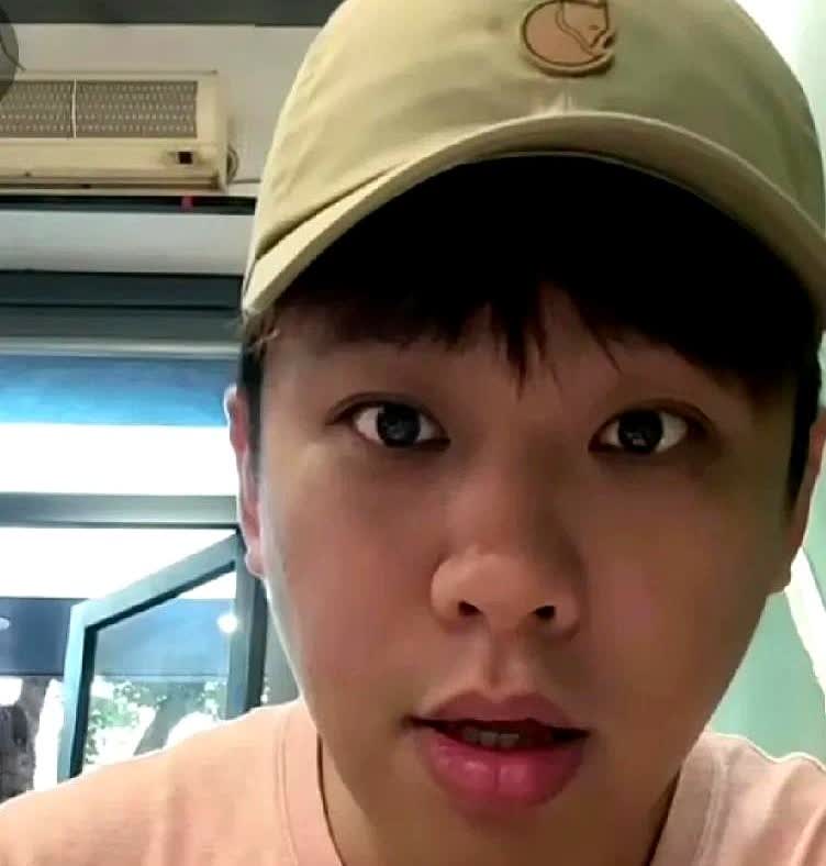 我的宝藏兴趣小s参加女儿画展，葛斯齐扔出王炸信息，葛斯齐举着手机打假小s炮轰