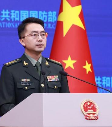 5月18日，国防部发言人蒋斌大校就南沙问题把话挑明了：菲律宾想在非法侵占的岛礁上