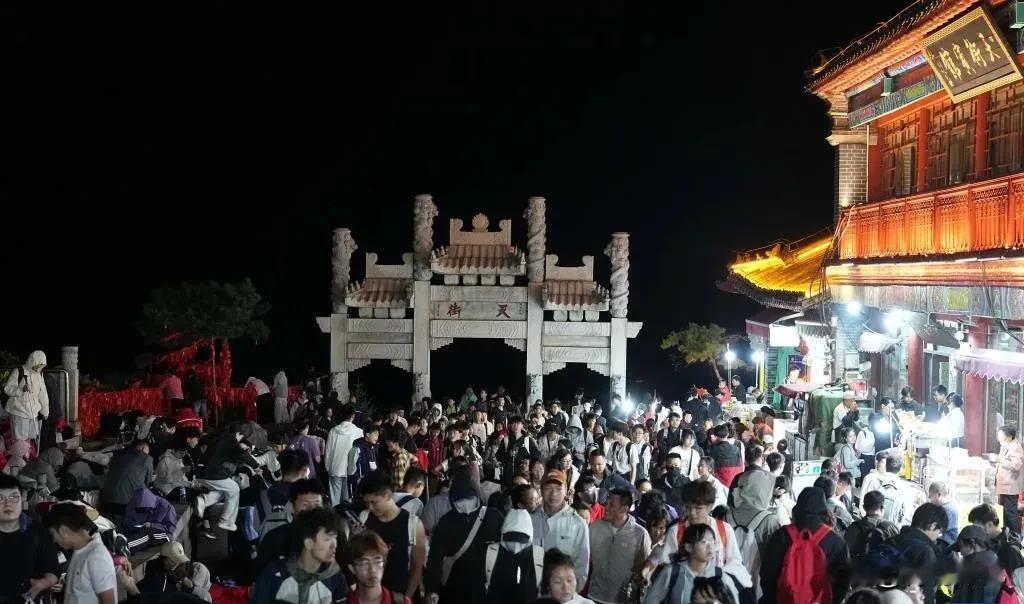 同为山东5A景区，青岛崂山很美，但崂山的客流真比不上泰山！暑假带娃去了一趟泰