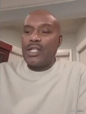 蒂姆哈达威谈库里：“在追梦格林和科尔争吵的时候。”“库里就应该站出来喊停