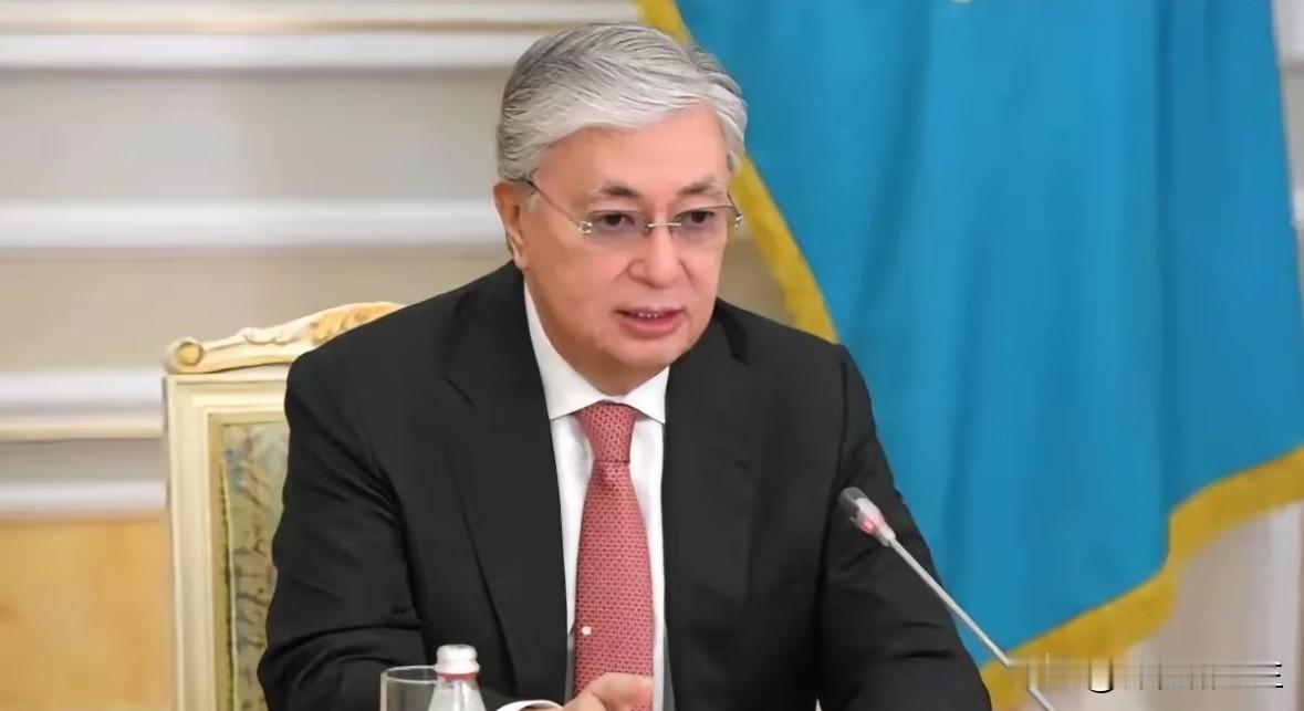 托卡耶夫这一趟跑去东京，真是让人看不懂又大受震撼。顶着资深“汉学家”的头衔，